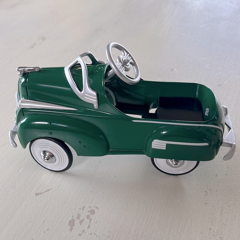 Hallmark Kiddie Car Classic. “1941 Steelcraft by Murray Chrysler”